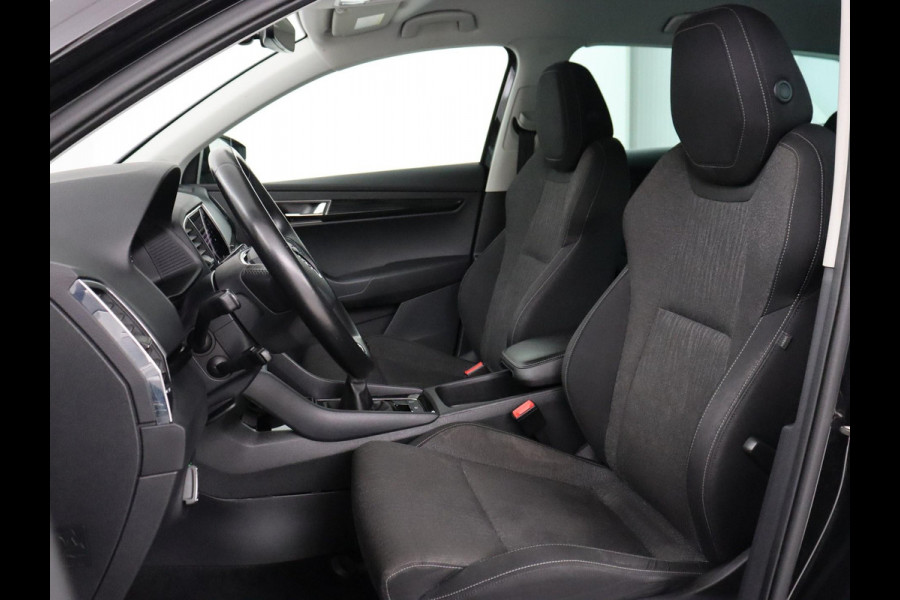 Škoda Karoq 1.5 TSI Business Edition Plus | Stoelverwarming | Adaptive cruise | Camera | Achterbankverwarming | Carplay | Navigatie | Full LED | Virtual Cockpit | Climate control | Bluetooth