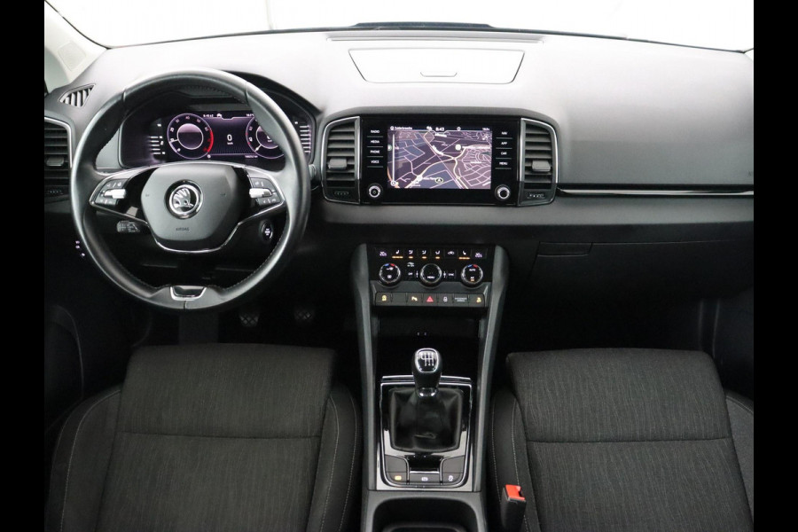 Škoda Karoq 1.5 TSI Business Edition Plus | Stoelverwarming | Adaptive cruise | Camera | Achterbankverwarming | Carplay | Navigatie | Full LED | Virtual Cockpit | Climate control | Bluetooth