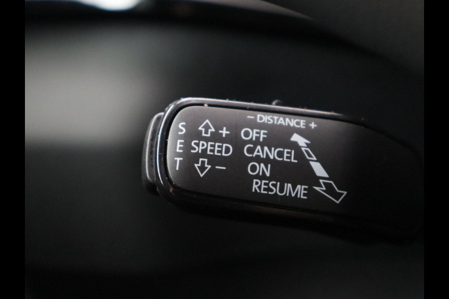 Škoda Karoq 1.5 TSI Business Edition Plus | Stoelverwarming | Adaptive cruise | Camera | Achterbankverwarming | Carplay | Navigatie | Full LED | Virtual Cockpit | Climate control | Bluetooth
