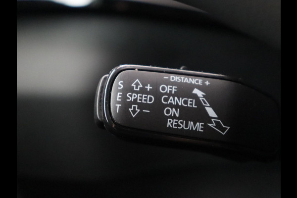 Škoda Karoq 1.5 TSI Business Edition Plus | Stoelverwarming | Adaptive cruise | Camera | Achterbankverwarming | Carplay | Navigatie | Full LED | Virtual Cockpit | Climate control | Bluetooth