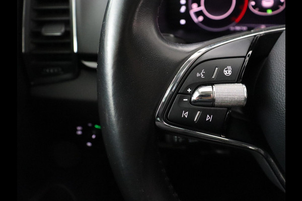 Škoda Karoq 1.5 TSI Business Edition Plus | Stoelverwarming | Adaptive cruise | Camera | Achterbankverwarming | Carplay | Navigatie | Full LED | Virtual Cockpit | Climate control | Bluetooth