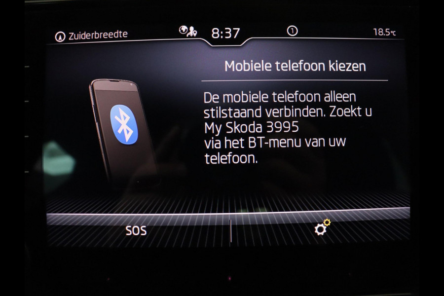 Škoda Karoq 1.5 TSI Business Edition Plus | Stoelverwarming | Adaptive cruise | Camera | Achterbankverwarming | Carplay | Navigatie | Full LED | Virtual Cockpit | Climate control | Bluetooth
