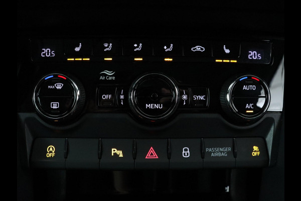 Škoda Karoq 1.5 TSI Business Edition Plus | Stoelverwarming | Adaptive cruise | Camera | Achterbankverwarming | Carplay | Navigatie | Full LED | Virtual Cockpit | Climate control | Bluetooth