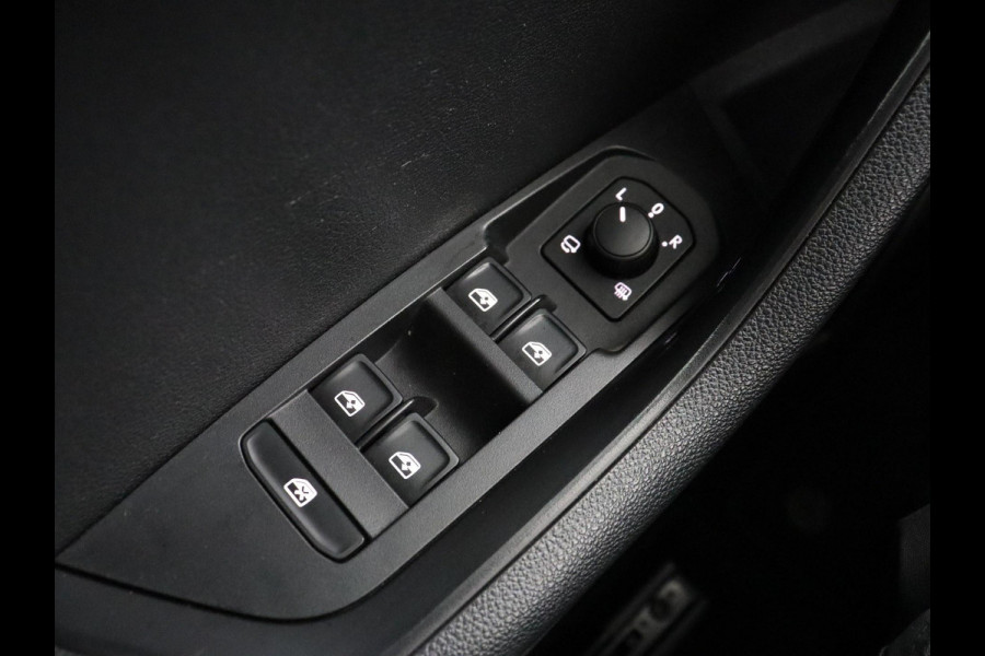 Škoda Karoq 1.5 TSI Business Edition Plus | Stoelverwarming | Adaptive cruise | Camera | Achterbankverwarming | Carplay | Navigatie | Full LED | Virtual Cockpit | Climate control | Bluetooth