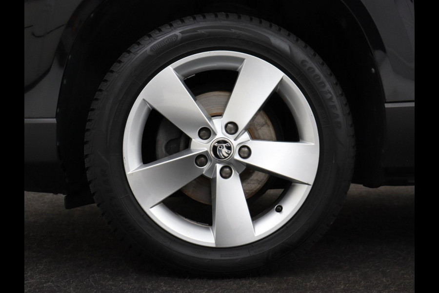 Škoda Karoq 1.5 TSI Business Edition Plus | Stoelverwarming | Adaptive cruise | Camera | Achterbankverwarming | Carplay | Navigatie | Full LED | Virtual Cockpit | Climate control | Bluetooth