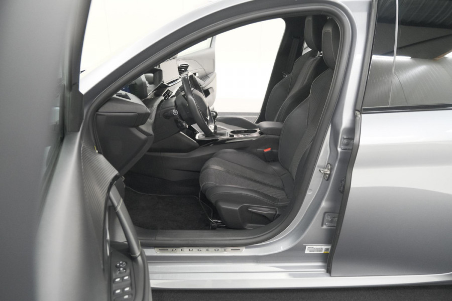 Peugeot 208 PureTech 100 GT-Line | Camera | Navigatie | Apple Carplay | Parkeersensoren