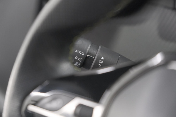 Peugeot 208 PureTech 100 GT-Line | Camera | Navigatie | Apple Carplay | Parkeersensoren