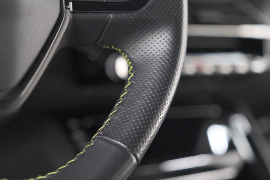 Peugeot 208 PureTech 100 GT-Line | Camera | Navigatie | Apple Carplay | Parkeersensoren