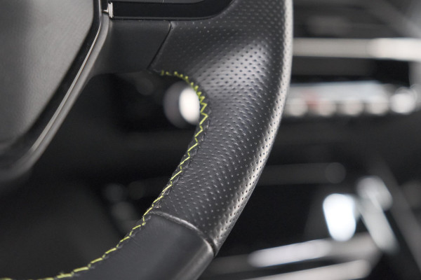 Peugeot 208 PureTech 100 GT-Line | Camera | Navigatie | Apple Carplay | Parkeersensoren