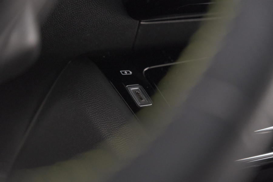 Peugeot 208 PureTech 100 GT-Line | Camera | Navigatie | Apple Carplay | Parkeersensoren