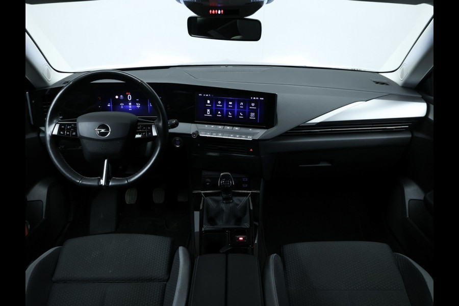 Opel Astra 1.2 Business Edition Sport (APPLE CARPLAY,NAVI,CAMERA,PDC,STOELVERWARMING,CLIMATE,CRUISE,GETINT,SPORTSTOELEN,LM VELGEN)