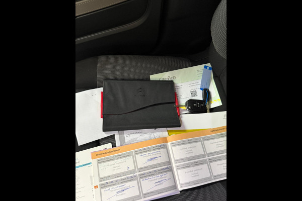 Citroën C4 Cactus 1.2 PureTech Shine | Camera | Navi