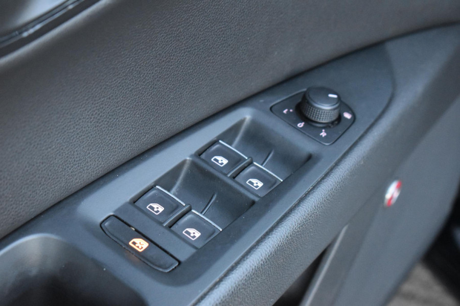 Seat Leon ST 1.4 EcoTSI FR Business Intense Pano Lane ACC Keyless BBD