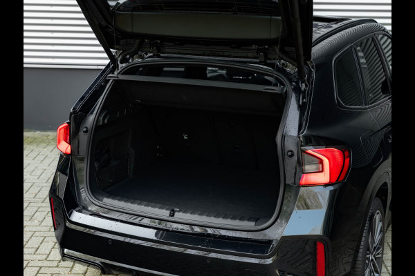 BMW X1 sDrive18i M-Sport Pro - Innovation - Travel - Comfort Pack