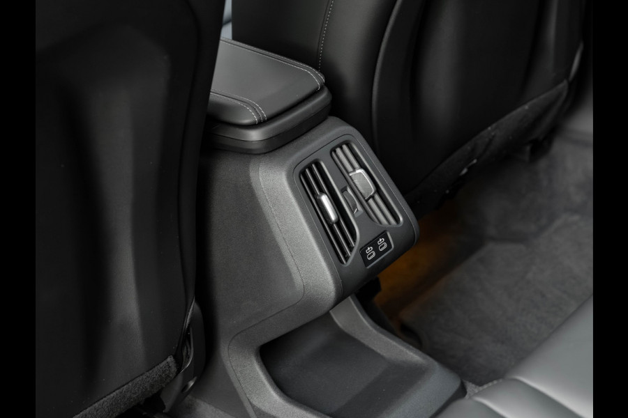 BMW X1 sDrive18i M-Sport Pro - Innovation - Travel - Comfort Pack