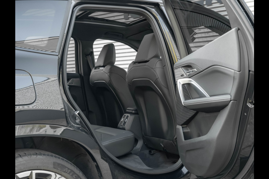 BMW X1 sDrive18i M-Sport Pro - Innovation - Travel - Comfort Pack