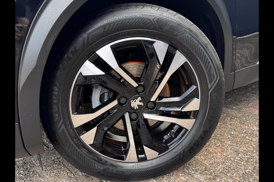 Peugeot 2008 1.2 PT Allure | 130 PK | Trekhaak | Navigatie | NL-Auto | Parkeersensoren | Climate Control |