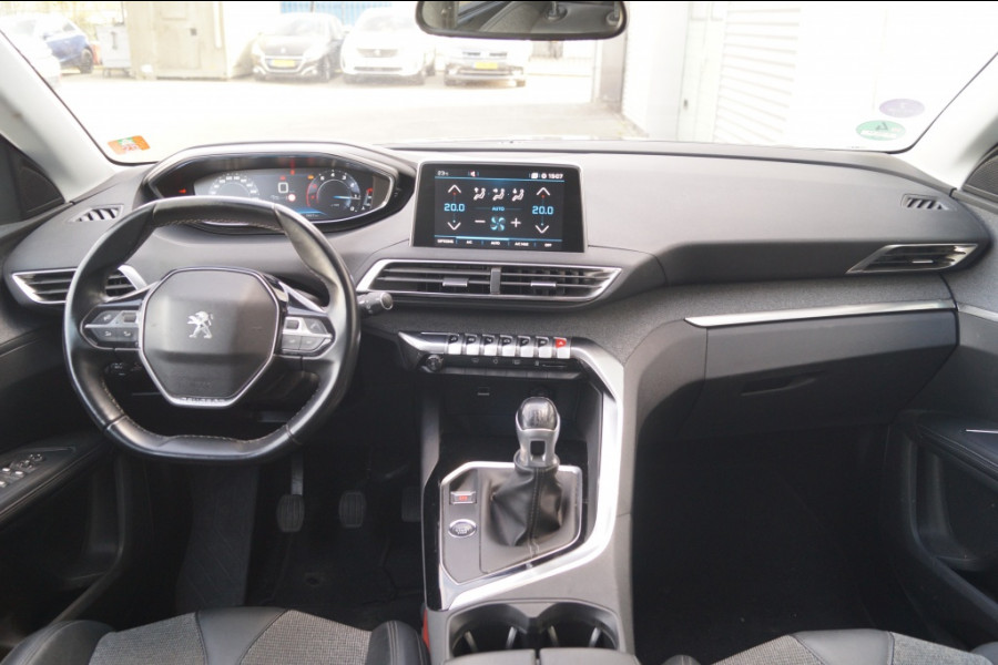 Peugeot 5008 1.2 PureTech Allure 7-persoons -NAVI-ECC-PDC-CRUISE-