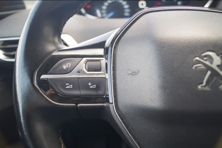 Peugeot 5008 1.2 PureTech Allure 7-persoons -NAVI-ECC-PDC-CRUISE-