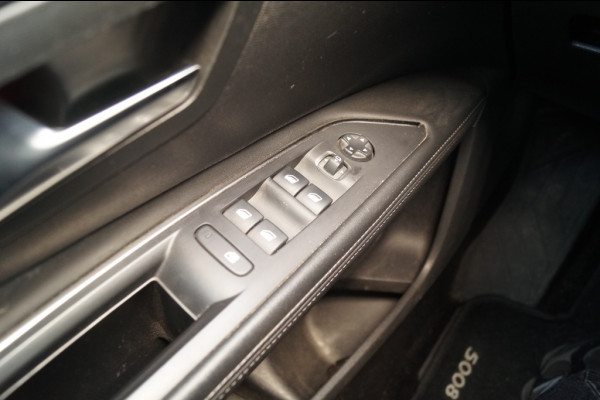 Peugeot 5008 1.2 PureTech Allure 7-persoons -NAVI-ECC-PDC-CRUISE-