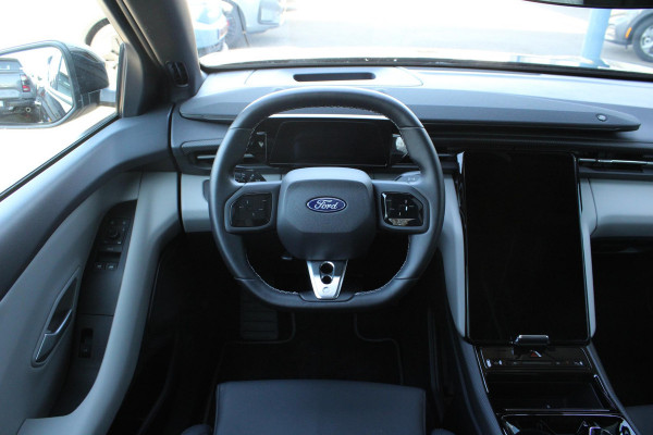 Ford Capri Extended Range AWD 79 kWh 340pk | AGR stoelen | Warmte pomp | 21 inch Licht metaal | Panorama Dak | Driver Assistance Pack