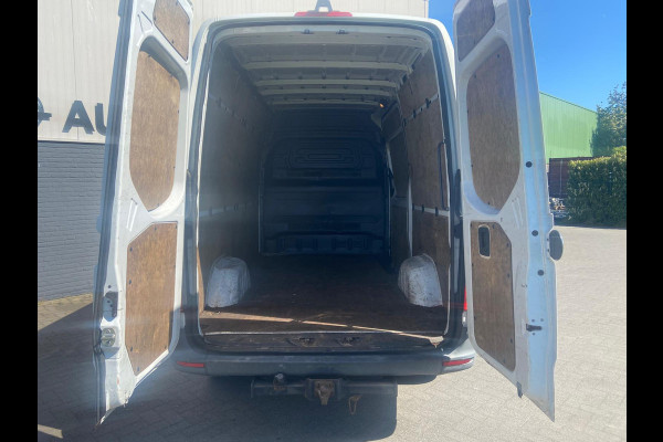 Mercedes-Benz Sprinter 314 2.2 CDI 143pk AUT-7 L2H2 EURO VI-D NAVI Camera ECC Keyless Bluetooth Navigatie-pakket Elektr.Spiegels+Verwarmd BlindSpot-Assist Regensensor Bordherkenning Trekhaak 3.500kg Trekvermogen Betonplex Wandbetimmerd
