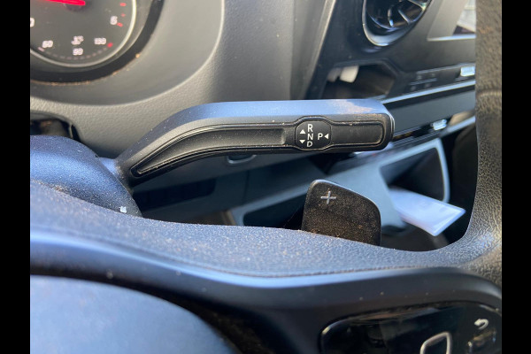 Mercedes-Benz Sprinter 314 2.2 CDI 143pk AUT-7 L2H2 EURO VI-D NAVI Camera ECC Keyless Bluetooth Navigatie-pakket Elektr.Spiegels+Verwarmd BlindSpot-Assist Regensensor Bordherkenning Trekhaak 3.500kg Trekvermogen Betonplex Wandbetimmerd