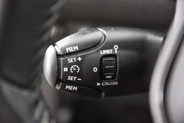 Peugeot 208 1.2 Active *1ste Eigenaar*Navigatie*Carplay*PDC*