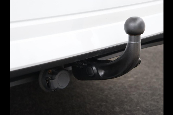 Škoda Octavia 1.5 e-TSI Business Edition | Stoelverwarming | Trekhaak | Camera | Carplay | Sfeerverlichting | Memory | Navigatie | Full LED | Digital Cockpit | Side Assist | Climate control | Cruise control