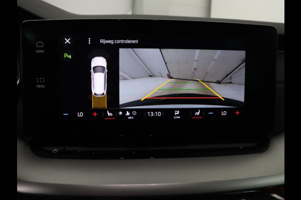 Škoda Octavia 1.5 e-TSI Business Edition | Stoelverwarming | Trekhaak | Camera | Carplay | Sfeerverlichting | Memory | Navigatie | Full LED | Digital Cockpit | Side Assist | Climate control | Cruise control