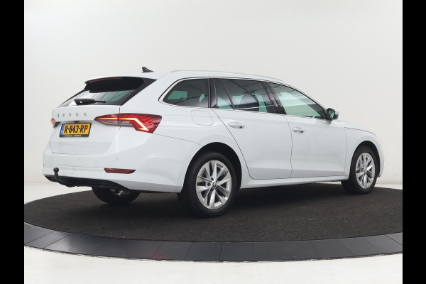 Škoda Octavia 1.5 e-TSI Business Edition | Stoelverwarming | Trekhaak | Camera | Carplay | Sfeerverlichting | Memory | Navigatie | Full LED | Digital Cockpit | Side Assist | Climate control | Cruise control