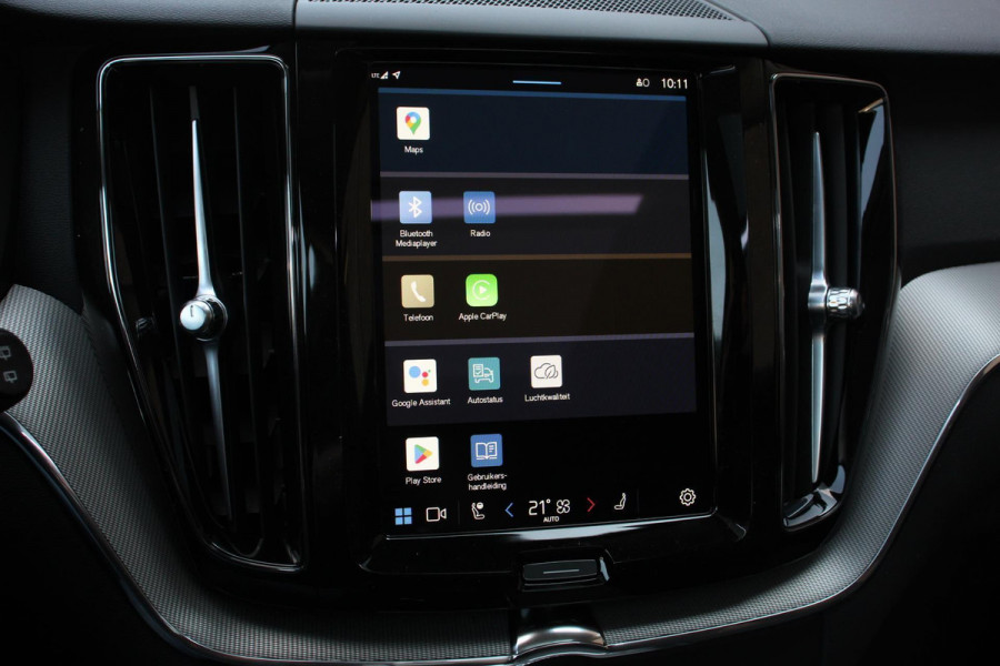 Volvo XC60 2.0 T6 398pk Plug-in hybrid AWD Plus Dark | Leder | Navigatie Google | Harman Kardon | Panorama dak | Lichtmetalen Velgen 19" | Dab | Stoelverwarming | Camera | Led