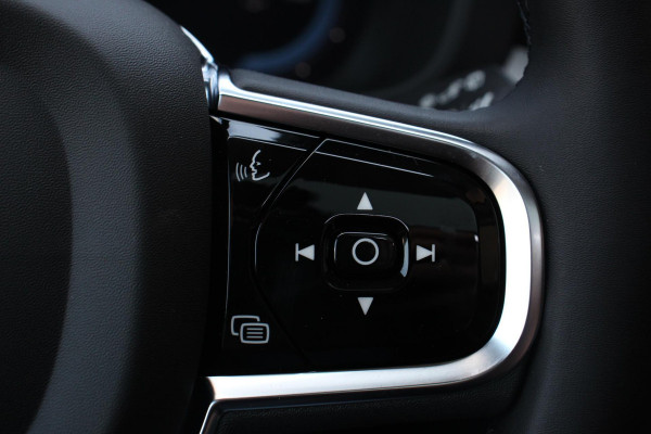 Volvo XC60 2.0 T6 398pk Plug-in hybrid AWD Plus Dark | Leder | Navigatie Google | Harman Kardon | Panorama dak | Lichtmetalen Velgen 19" | Dab | Stoelverwarming | Camera | Led