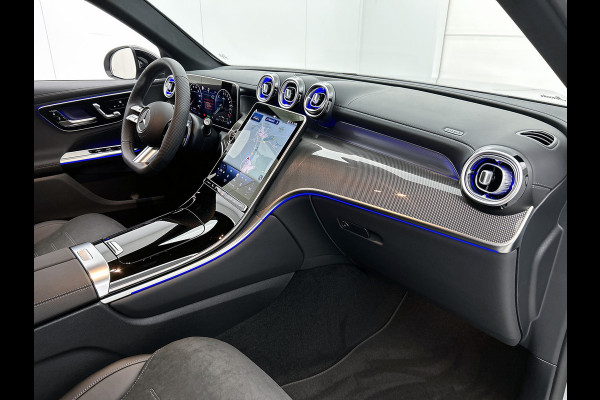 Mercedes-Benz GLC 300e 4MATIC Business Solution AMG | Premium | Nightpakket | Trekhaak | 20” multispaaks AMG-velgen | Smartphone-integratie | 360° camera | Sfeerverlichting | URBAN GUARD Plus |