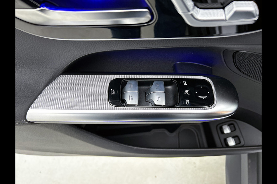 Mercedes-Benz GLC 300e 4MATIC Business Solution AMG | Premium | Nightpakket | Trekhaak | 20” multispaaks AMG-velgen | Smartphone-integratie | 360° camera | Sfeerverlichting | URBAN GUARD Plus |