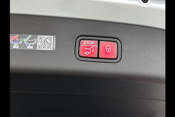 Mercedes-Benz GLC 300e 4MATIC Business Solution AMG | Premium | Nightpakket | Trekhaak | 20” multispaaks AMG-velgen | Smartphone-integratie | 360° camera | Sfeerverlichting | URBAN GUARD Plus |