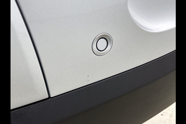 Mercedes-Benz GLC 300e 4MATIC Business Solution AMG | Premium | Nightpakket | Trekhaak | 20” multispaaks AMG-velgen | Smartphone-integratie | 360° camera | Sfeerverlichting | URBAN GUARD Plus |