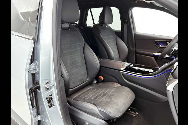 Mercedes-Benz GLC 300e 4MATIC Business Solution AMG | Premium | Nightpakket | Trekhaak | 20” multispaaks AMG-velgen | Smartphone-integratie | 360° camera | Sfeerverlichting | URBAN GUARD Plus |