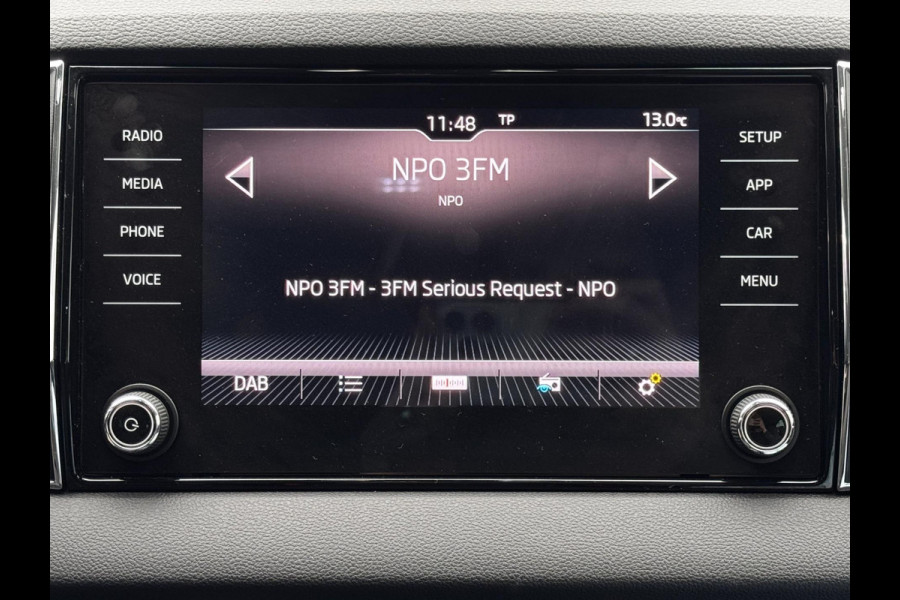 Škoda Karoq 1.5 TSI ACT Sportline Business | 150 PK | Automaat | Trekhaak | Adaptive Cruise | Climate Control | Stoelverwarming