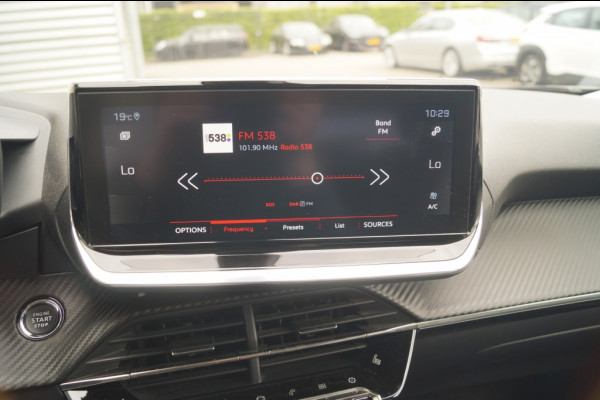 Peugeot 2008 1.2 PureTech Allure -NAVI-ECC-PDC-CRUISE-