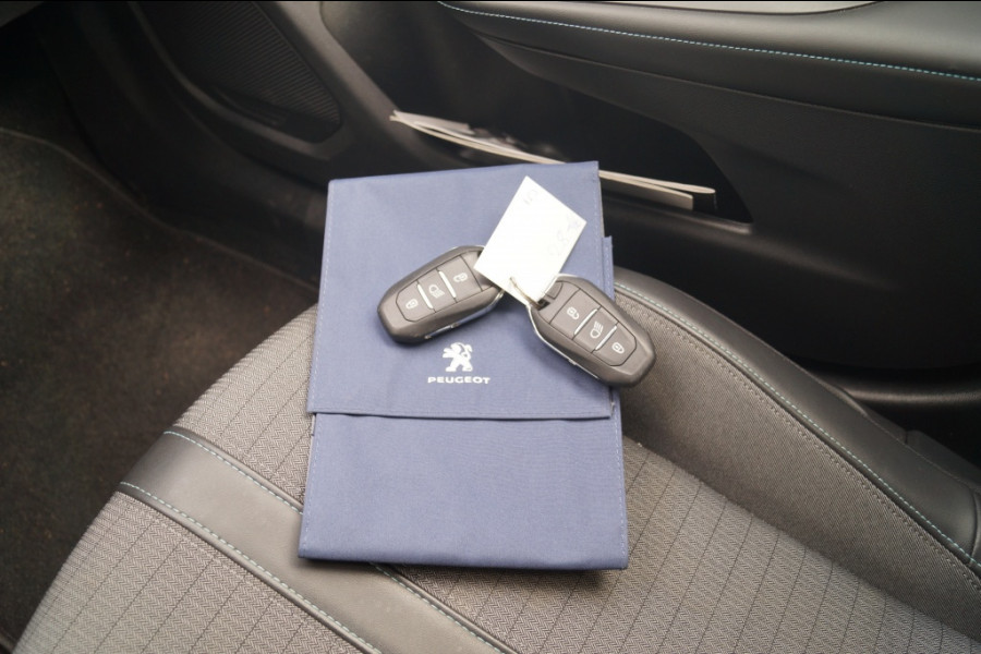 Peugeot 2008 1.2 PureTech Allure -NAVI-ECC-PDC-CRUISE-