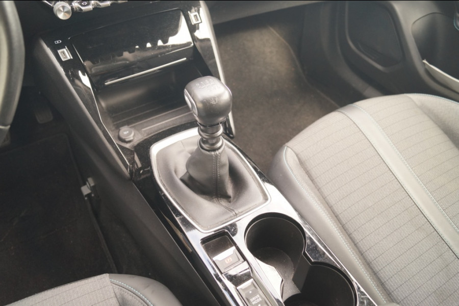 Peugeot 2008 1.2 PureTech Allure -NAVI-ECC-PDC-CRUISE-