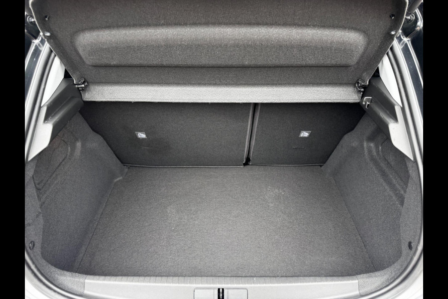 Opel Corsa 1.2 Elegance | Panoramadak | Camera | PDC Voor + Achter | Climate control | Stoel + Stuurverwarming