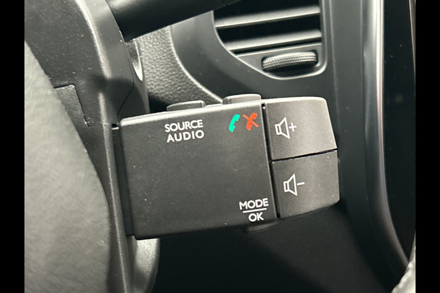 Renault Captur 0.9 TCe Intens | Origineel NL | Cruise-control | Climate-control | Trekhaak | Keyless | Navigatie | Camera |