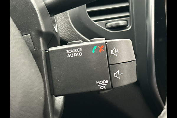 Renault Captur 0.9 TCe Intens | Origineel NL | Cruise-control | Climate-control | Trekhaak | Keyless | Navigatie | Camera |