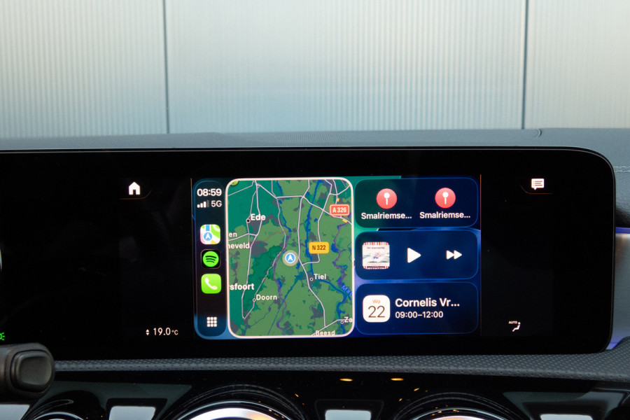 Mercedes-Benz CLA-Klasse Shooting Brake 250 Premium Plus AMG | PANORAMADAK | STOELVERWARMING | CAMERA | AMBIANT LIGHT