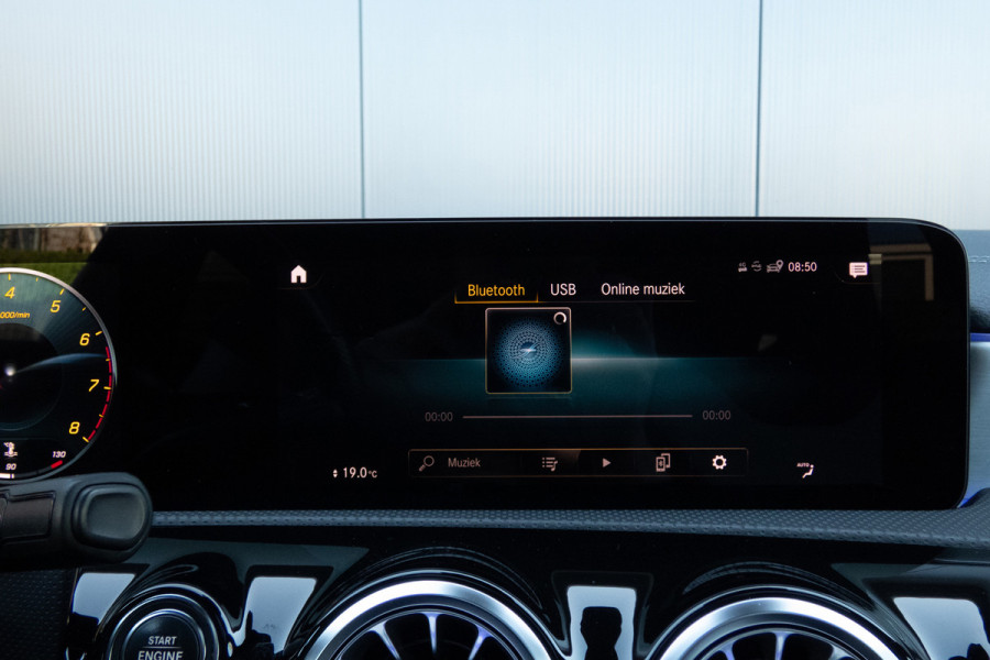 Mercedes-Benz CLA-Klasse Shooting Brake 250 Premium Plus AMG | PANORAMADAK | STOELVERWARMING | CAMERA | AMBIANT LIGHT