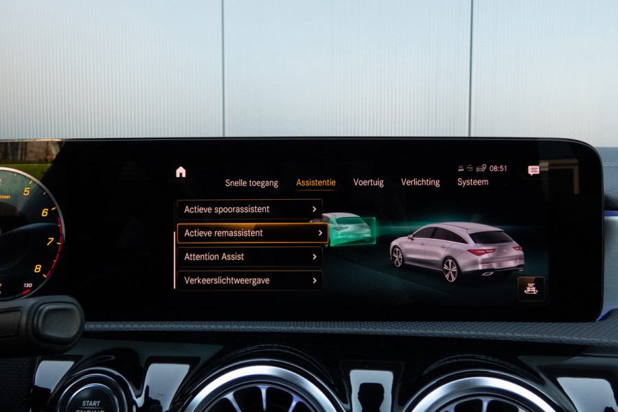 Mercedes-Benz CLA-Klasse Shooting Brake 250 Premium Plus AMG | PANORAMADAK | STOELVERWARMING | CAMERA | AMBIANT LIGHT