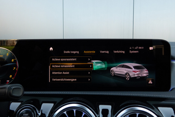 Mercedes-Benz CLA-Klasse Shooting Brake 250 Premium Plus AMG | PANORAMADAK | STOELVERWARMING | CAMERA | AMBIANT LIGHT