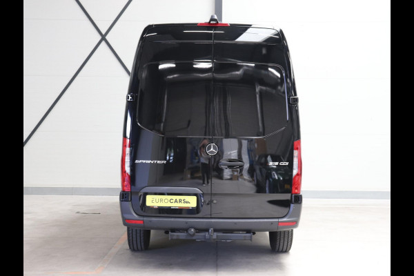 Mercedes-Benz Sprinter 315 CDI Automaat L2H2 PRO Airco MBUX Navigatie Adaptive Cruise Control Leder PDC VA + Camera Trekhaak 3500kg Comfortstoel